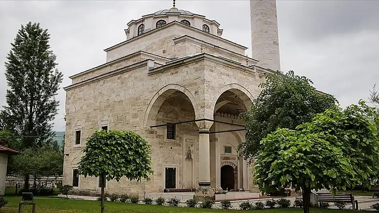 Balkanlar'daki cami restorasyonları Türkiye'nin sosyal barıştaki rolünü güçlendiriyor