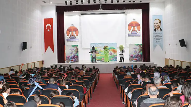 Havza'da 'Sevimli Dostlar Ormanda' oyunu sahnelendi