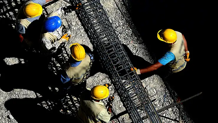 Türk müteahhitlik sektörünün yurt dışında üstlendiği iş miktarı 9 ayda 13 milyar dolara dayandı