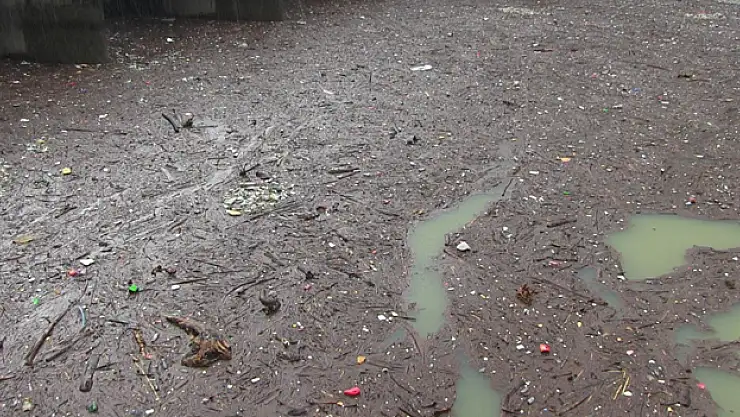 Muratlı Baraj gölü çöplüğe döndü