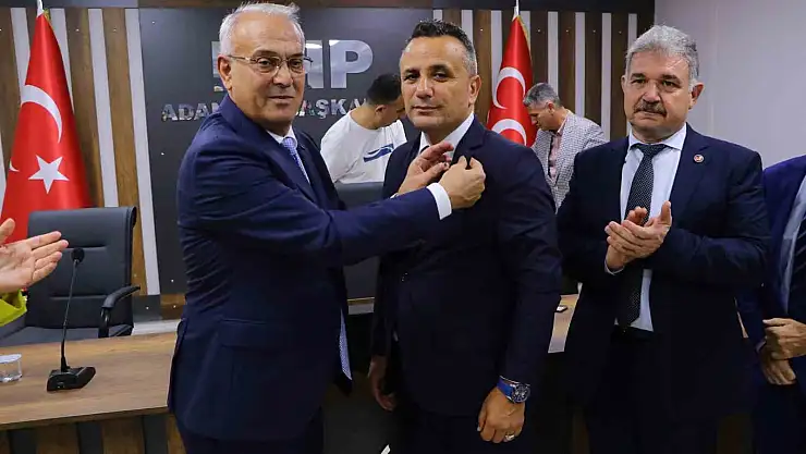 istifa edenler törenle MHP'ye katıldı
