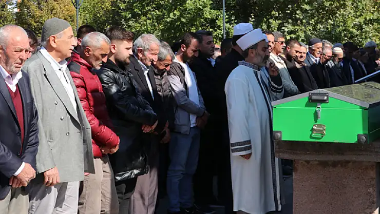 Hayatını kaybeden kişi toprağa verildi