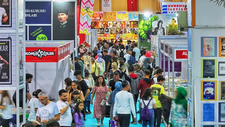 Kitap fuarına büyük rağbet