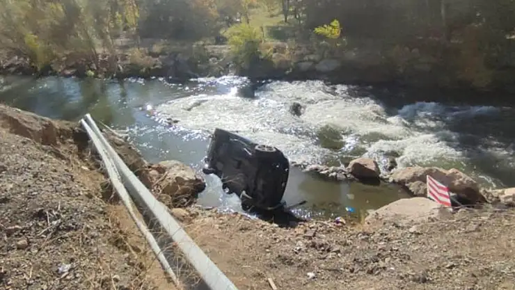 Artvin-Erzurum yolunda feci kaza