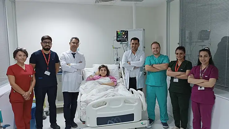 İnme geçiren genç avukat, 10 dakikalık jet operasyon ile hayata tutundu