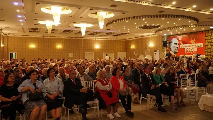 Tarihçi Yazar Sinan Meydan'la Cumhuriyet tarihine yolculuk