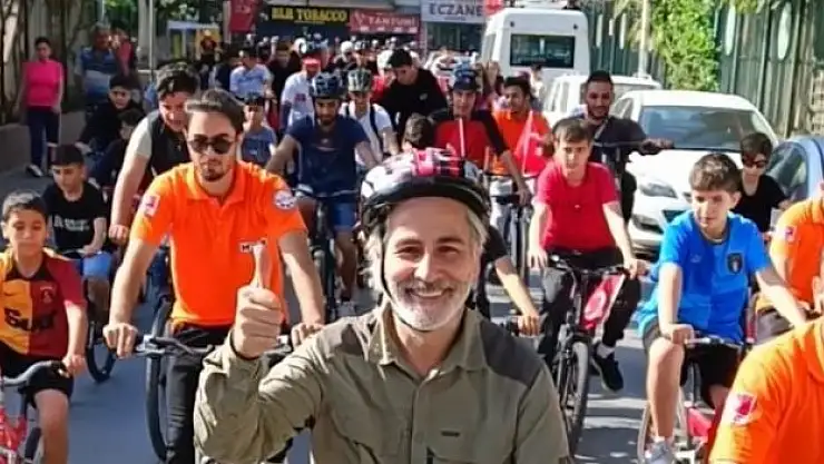 Bisikletseverler Akdeniz'de buluştu