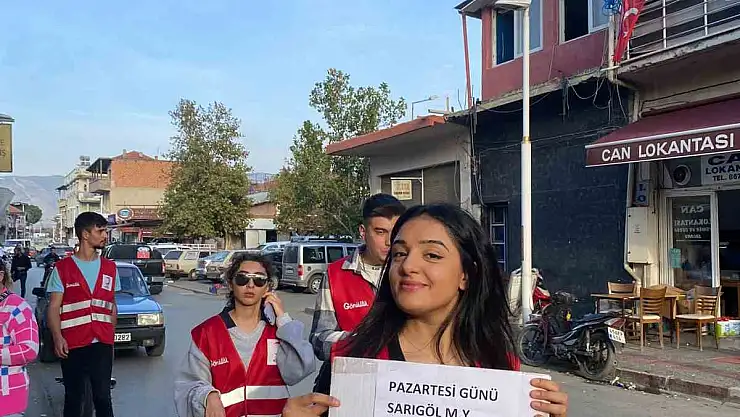 Üniversiteli öğrencilerden kan bağışına davet