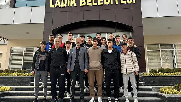 Başkan Topal Amatör Sporcuları Ağırladı