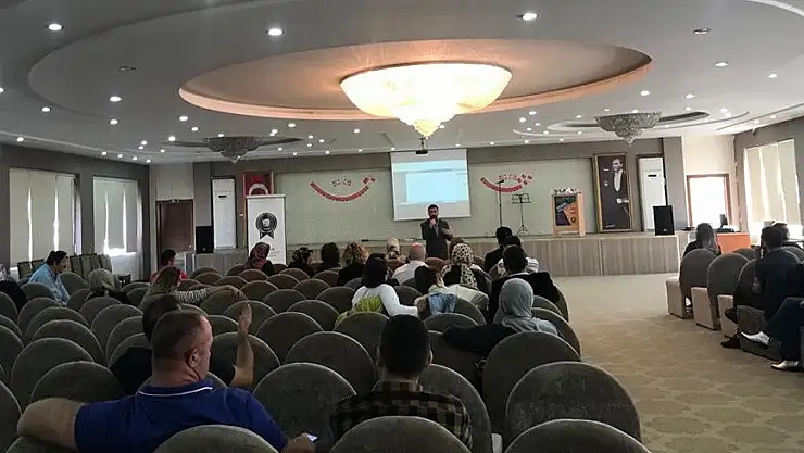 öğrencilere kariyer eğitimi