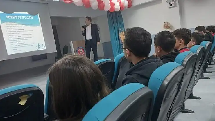 Liselilere kariyer eğitimi