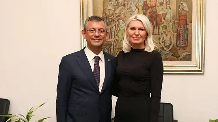 Subaşı İle Özgür Özel Bira Araya Geldi