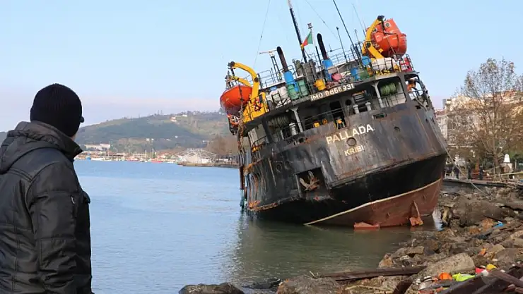 11 kayıp mürettebat hala aranıyor