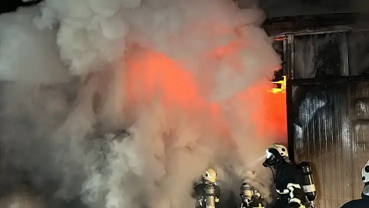 Yangın zor söndürüldü