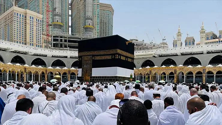 Diyanet'ten 'kurasız hac turları'na ilişkin uyarı