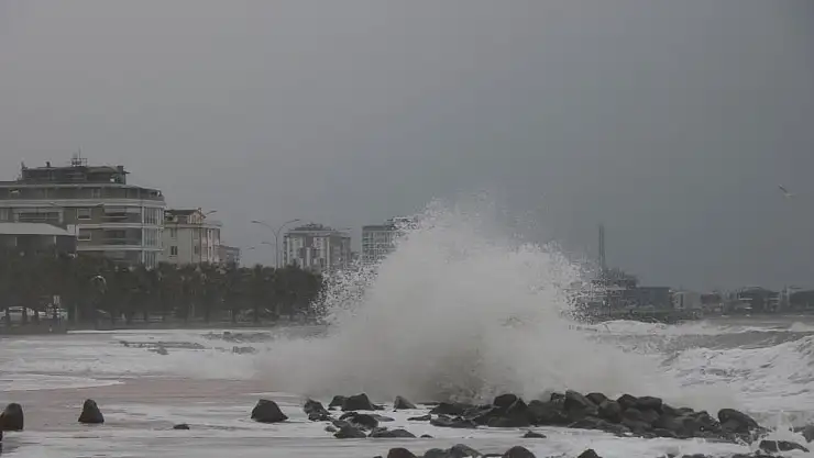 Karadeniz'de 'tam fırtına'  uyarısı