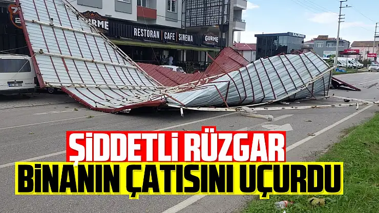 Şiddetli rüzgar binanın çatısını uçurdu