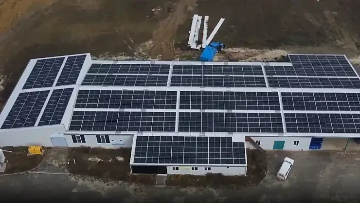 Enerjisini güneşten karşılıyor