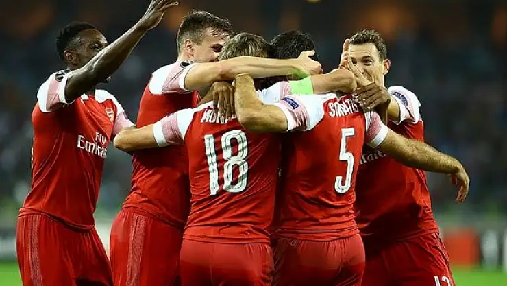 Zirvenin sahibi Arsenal