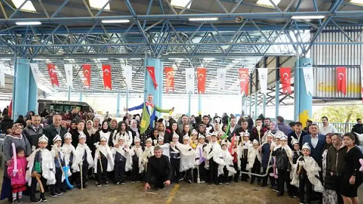 Hayırseverden 28 çocuğa sünnet düğünü yaptı