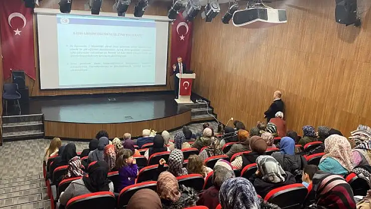 Kadınlara kooperatif kurma sürecini anlatıldı