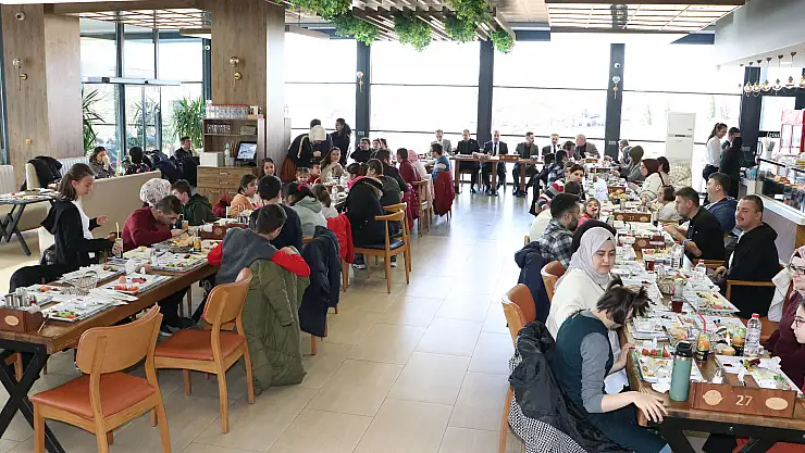 Kaymakam Ayvat özel öğrencilerle kahvaltıda