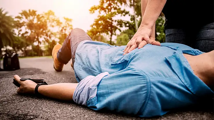 Öğretmeni Hayata Bağladı