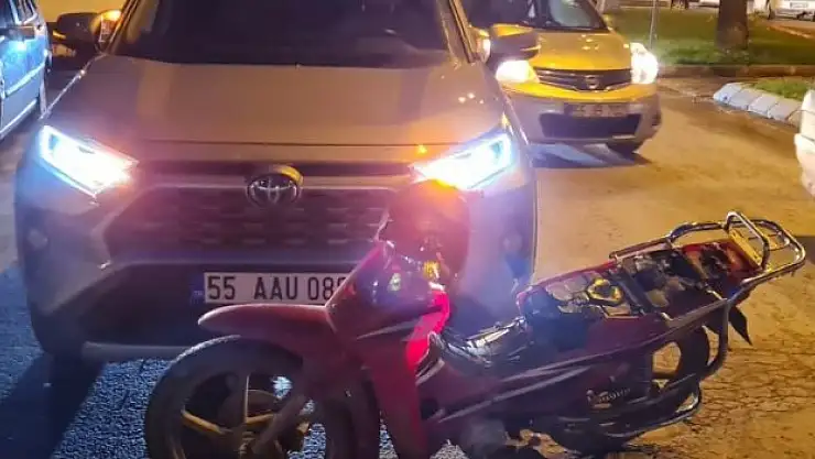 Motosiklet sürücüsü yaralandı
