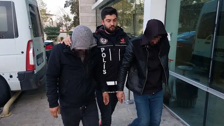 Uyuşturucu ticaretinden 3 kişi adliyede