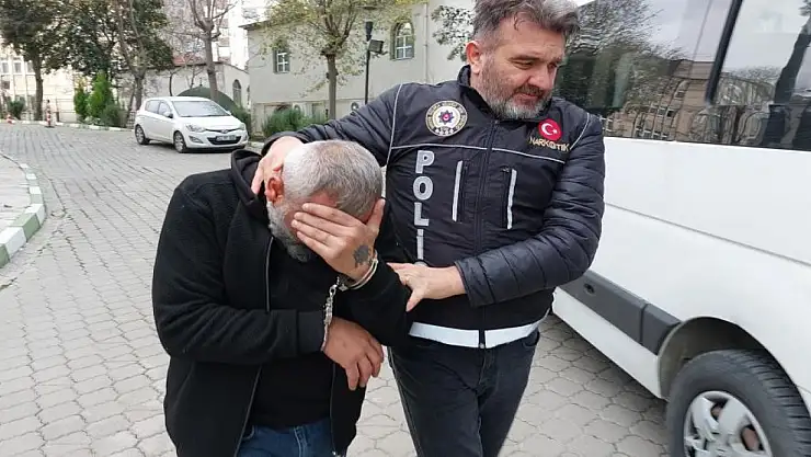 Uyuşturucu ticaretine tutuklandı