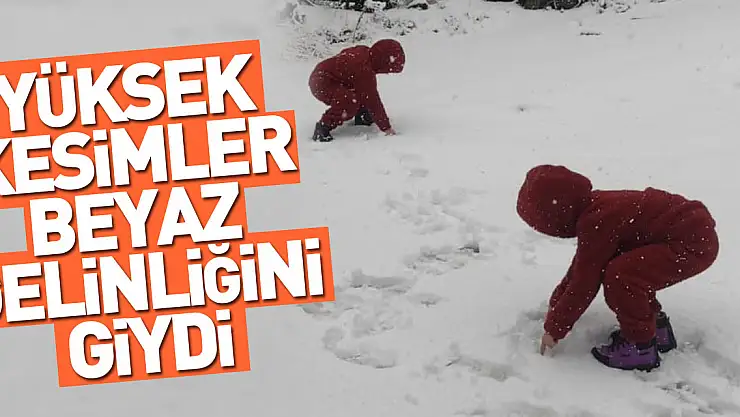 Yüksek Kesimler Beyaz Gelinliğini Giydi