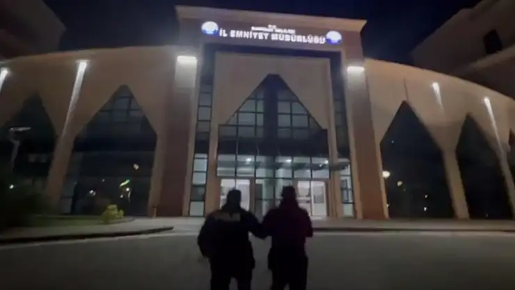 Gümrük kaçağı cep telefonları yakalandı