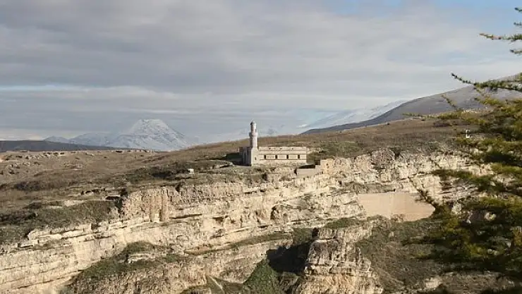 800 yıllık camiye restorasyon