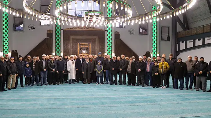 Ailelerimizle Sabah Namazında Buluşuyoruz