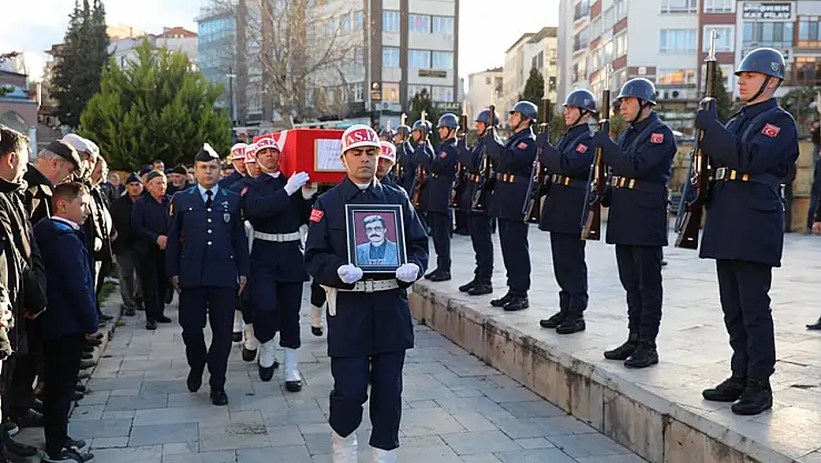 Gazi son yolculuğuna uğurlandı