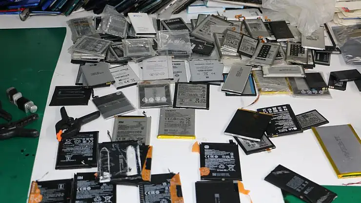 Telefonu şarja takıp uyumayın!