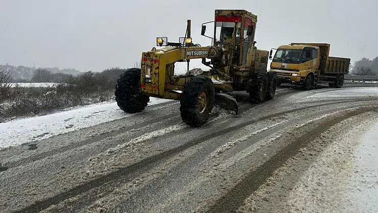 TÜRKİYENİN UCUNDA KARLA MÜCADELE