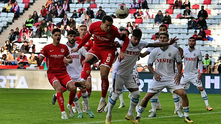 Trabzon, Antalya'da 2 puan bıraktı! Yenilmezlik serisini 6 maça çıkardı