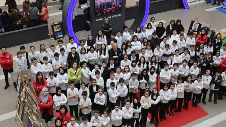 Sandıkçı: 'Türkiye Yüzyılı'nda çağa yön veren nesilleri yetiştiriyoruz'