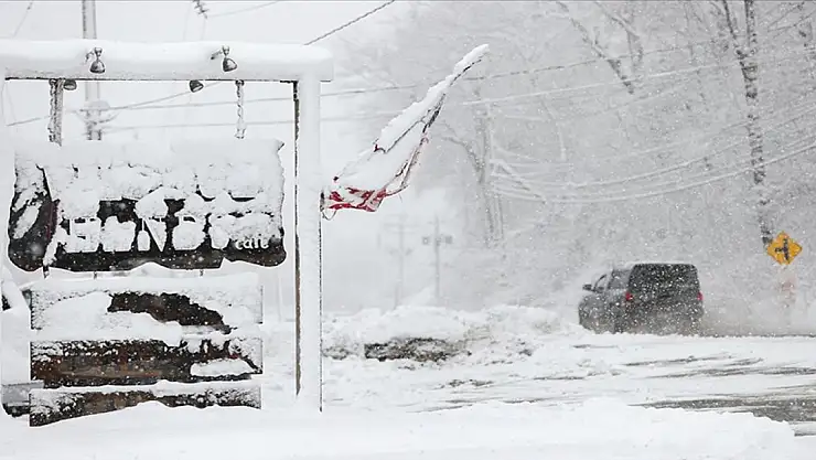 Olumsuz hava koşulları 80'den fazla can aldı