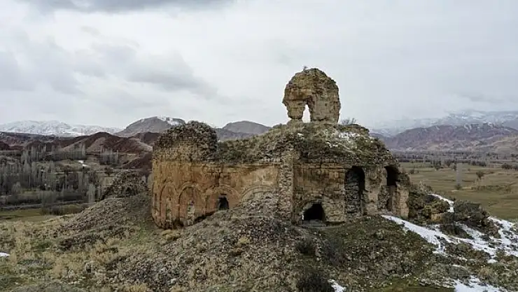 Bana Kilisesi turizme kazandırılmayı bekliyor