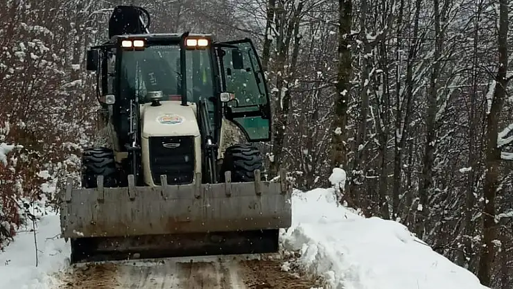 Kar İçin Yollarda