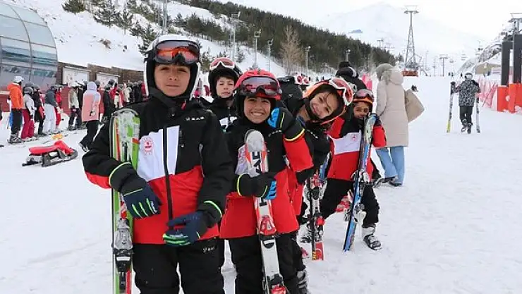 Kayak bilmeyen öğrenci kalmayacak