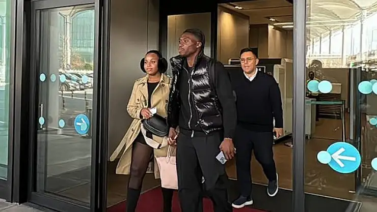 Derrick Köhn, Galatasaray için İstanbul'a geldi