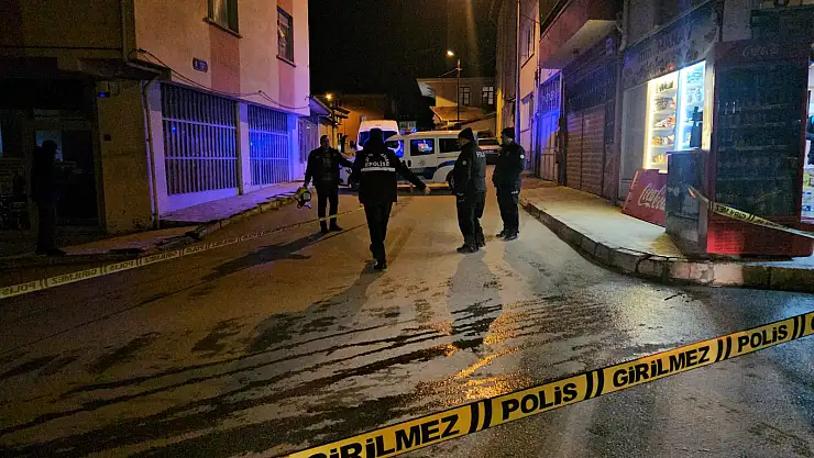 16 YAŞINDAKİ ÇOCUK BIÇAKLI SALDIRIDA YARALANDI