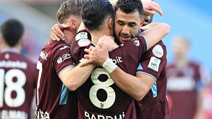 Trabzonspor, Adana Demirspor maçından 3 puanla ayrıldı