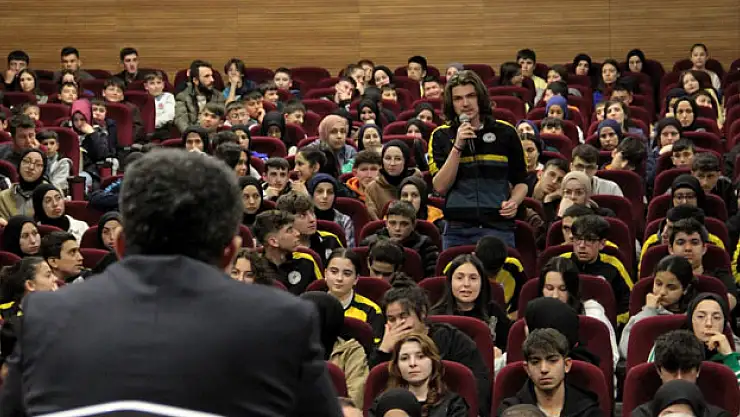 KAYMAKAM KAYA ÖĞRENCİLERLE BULUŞTU