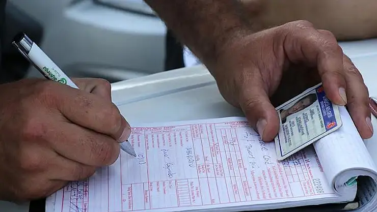 4 MOTOSİKLET SÜRÜCÜSÜNE 63 BİN LİRA CEZA