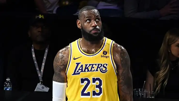 LeBron James, NBA tarihinde 40 bin sayı barajını geçen ilk oyuncu oldu