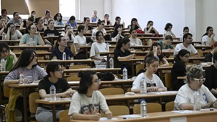 YKS'ye 3 milyon 36 bin 945 aday başvurdu